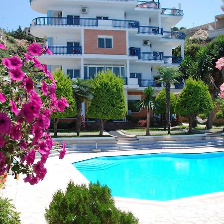 סרנדה Hotel Dea מראה חיצוני תמונה