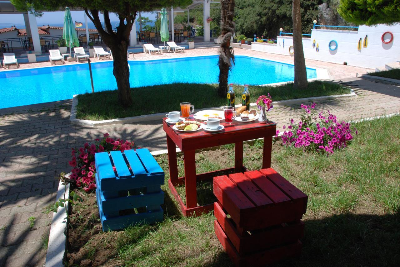 סרנדה Hotel Dea מראה חיצוני תמונה